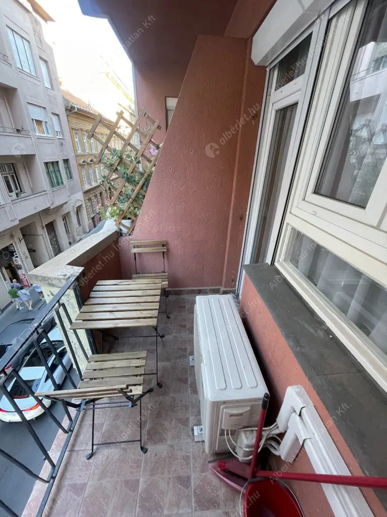 Kiadó albérlet 290000 Ft/hó áron: Budapest, VII. kerület  Csengery utca. Mérete: 43 nm, 2 szobás | Alberlet.hu - 6553752