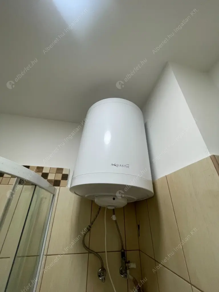 Kiadó albérlet 290000 Ft/hó áron: Budapest, VII. kerület  Csengery utca. Mérete: 43 nm, 2 szobás | Alberlet.hu - 6553766