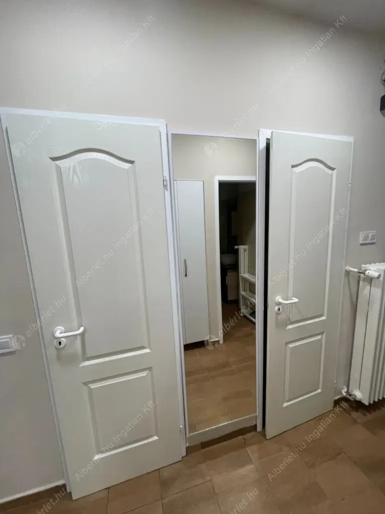 Kiadó albérlet 290000 Ft/hó áron: Budapest, VII. kerület  Csengery utca. Mérete: 43 nm, 2 szobás | Alberlet.hu - 6553767