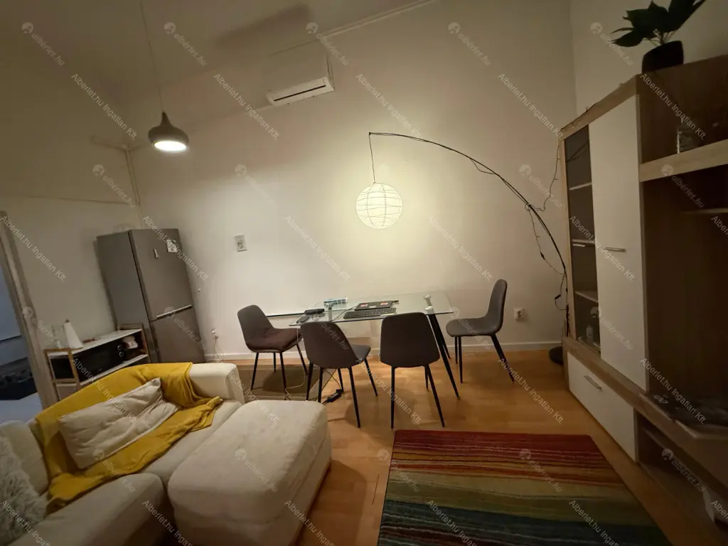 Kiadó albérlet 120000 Ft/hó áron: Budapest, VII. kerület  Csengery utca. Mérete: 58 nm, 3 szobás | Alberlet.hu - 6706120