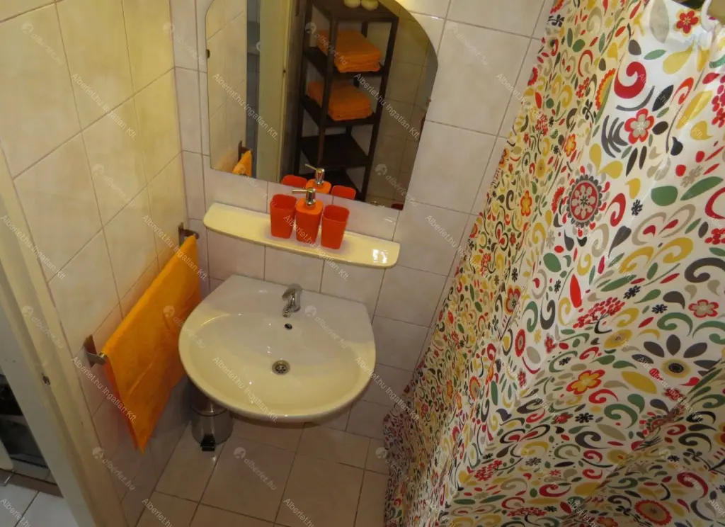 Kiadó albérlet 200000 Ft/hó áron: Budapest, VII. kerület  Cserhát utca. Mérete: 28 nm, 1 szobás | Alberlet.hu - 6666077