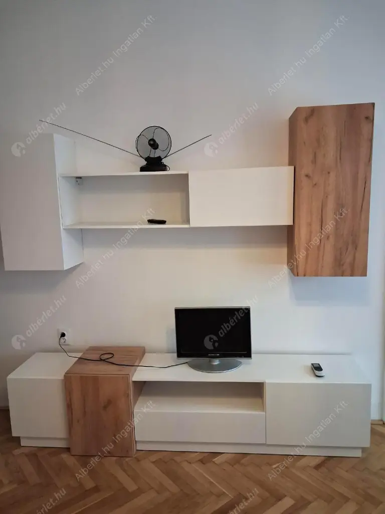 Kiadó albérlet 200000 Ft/hó áron: Budapest, VII. kerület  Cserhát utca. Mérete: 33 nm, 1 szobás | Alberlet.hu - 6627458