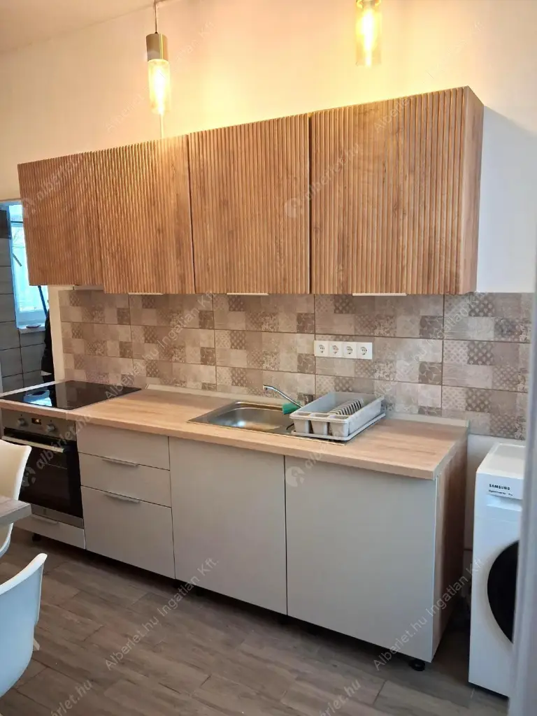 Kiadó albérlet 200000 Ft/hó áron: Budapest, VII. kerület  Cserhát utca. Mérete: 33 nm, 1 szobás | Alberlet.hu - 6627461