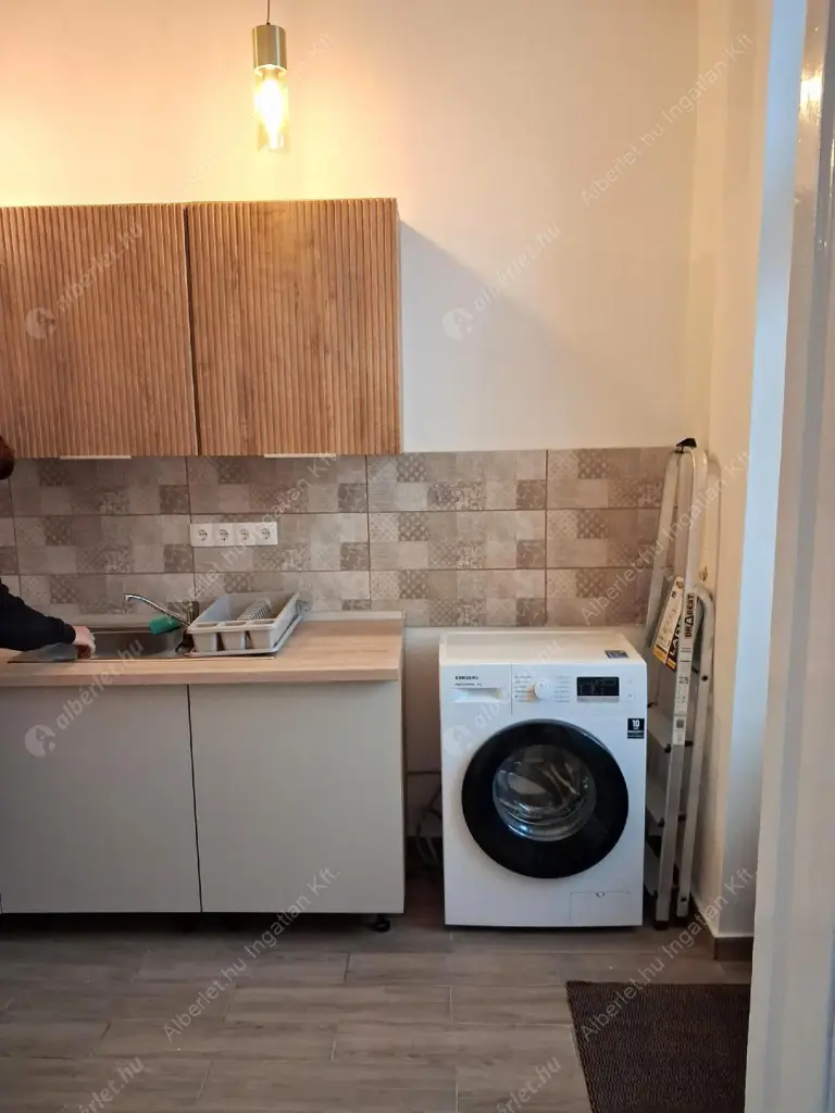 Kiadó albérlet 200000 Ft/hó áron: Budapest, VII. kerület  Cserhát utca. Mérete: 33 nm, 1 szobás | Alberlet.hu - 6627464