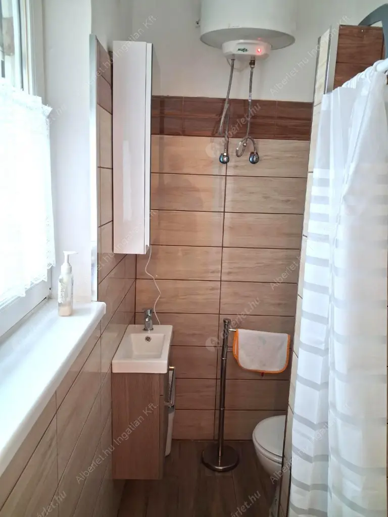 Kiadó albérlet 200000 Ft/hó áron: Budapest, VII. kerület  Cserhát utca. Mérete: 33 nm, 1 szobás | Alberlet.hu - 6627466