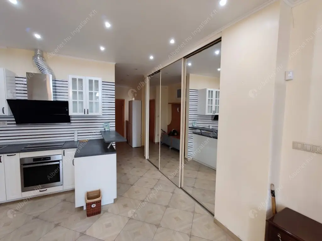 Kiadó albérlet 450000 Ft/hó áron: Budapest, VII. kerület  Damjanich utca. Mérete: 128 nm, 4 szobás | Alberlet.hu - 6639516