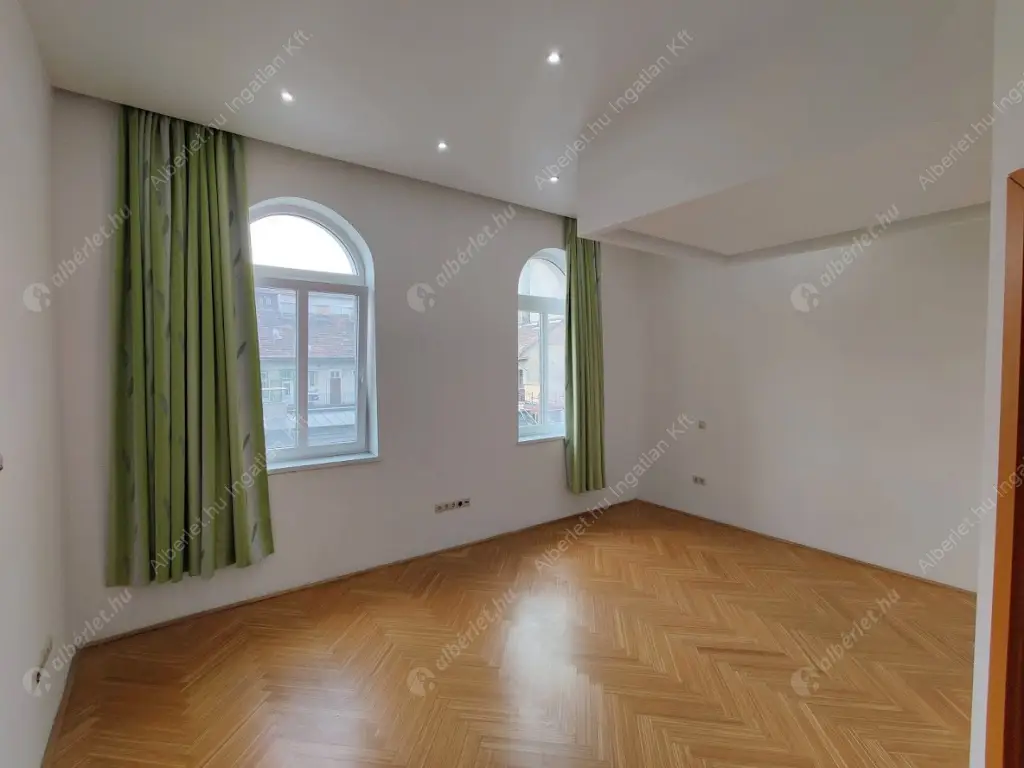 Kiadó albérlet 450000 Ft/hó áron: Budapest, VII. kerület  Damjanich utca. Mérete: 128 nm, 4 szobás | Alberlet.hu - 6639517