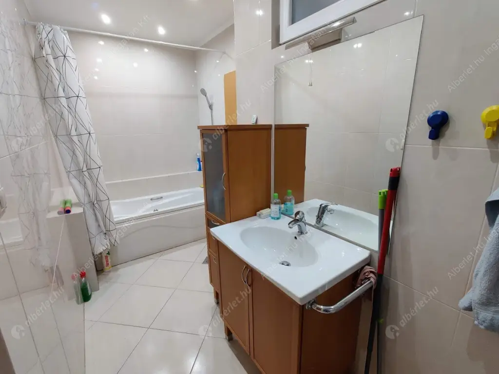 Kiadó albérlet 450000 Ft/hó áron: Budapest, VII. kerület  Damjanich utca. Mérete: 128 nm, 4 szobás | Alberlet.hu - 6639524