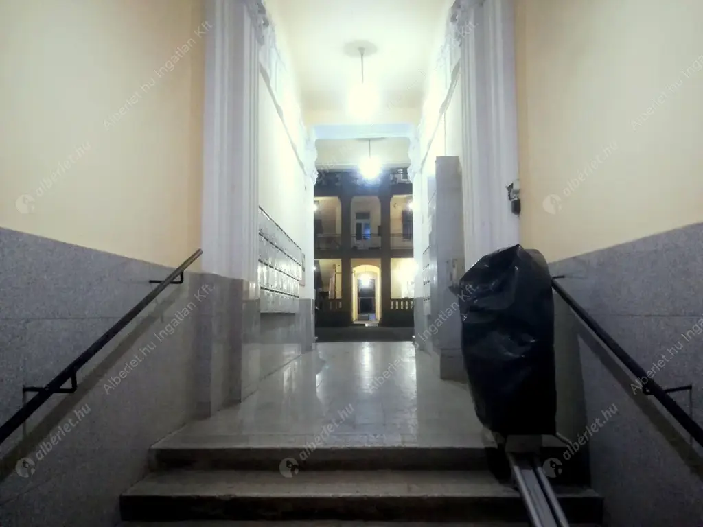 Kiadó albérlet 210000 Ft/hó áron: Budapest, VII. kerület  Damjanich utca. Mérete: 56 nm, 2 szobás | Alberlet.hu - 6628755