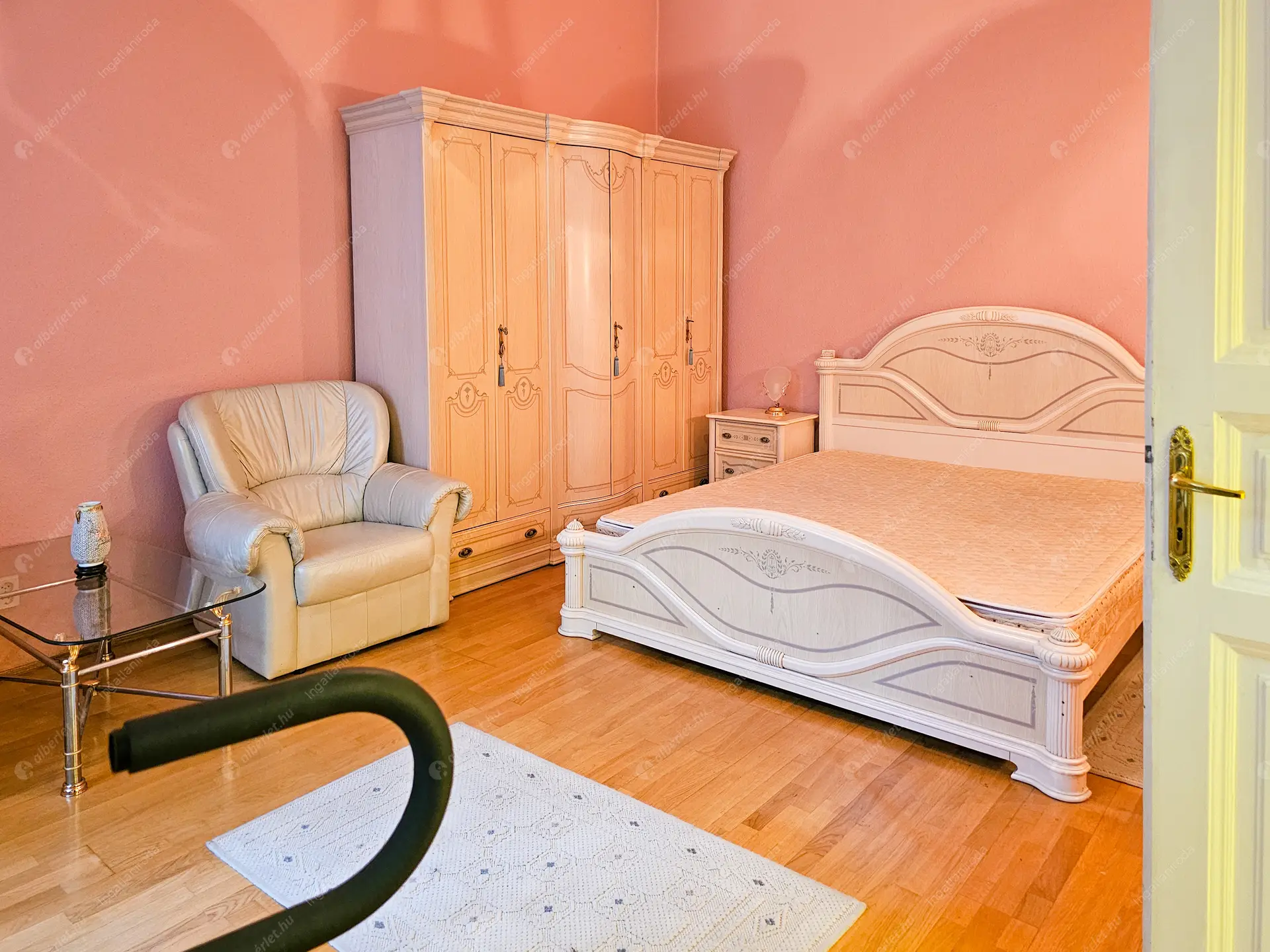 Kiadó albérlet 248000 Ft/hó áron: Budapest, VII. kerület  Damjanich utca. Mérete: 70 nm, 2 szobás | Alberlet.hu - 6521242