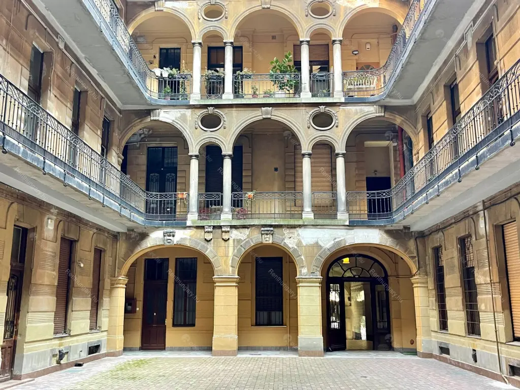 Kiadó albérlet 550000 Ft/hó áron: Budapest, VII. kerület  Damjanich utca. Mérete: 84 nm, 4 szobás | Alberlet.hu - 6699384