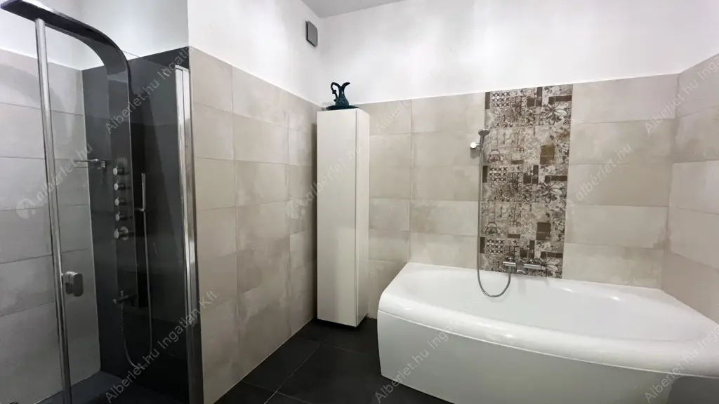 Kiadó albérlet 470000 Ft/hó áron: Budapest, VII. kerület  Dembinszky utca. Mérete: 108 nm, 3 szobás | Alberlet.hu - 6624266