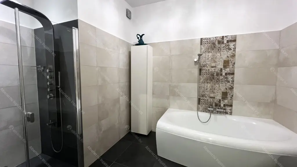 Kiadó albérlet 445000 Ft/hó áron: Budapest, VII. kerület  Dembinszky utca. Mérete: 108 nm, 3 szobás | Alberlet.hu - 6672865