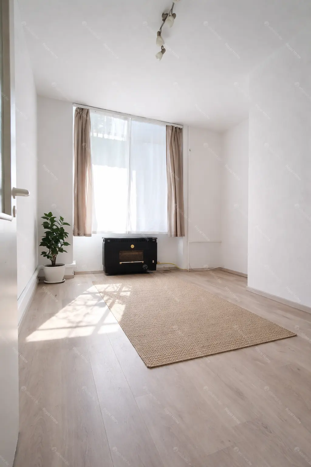 Kiadó albérlet 230000 Ft/hó áron: Budapest, VII. kerület  Dembinszky utca. Mérete: 40 nm, 1 szobás | Alberlet.hu - 6698747