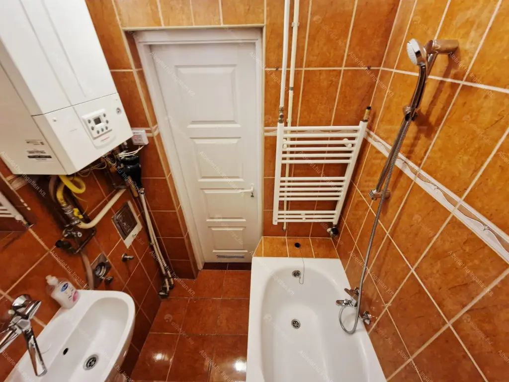 Kiadó albérlet 230000 Ft/hó áron: Budapest, VII. kerület  Dembinszky utca. Mérete: 47 nm, 1 szobás | Alberlet.hu - 6642144