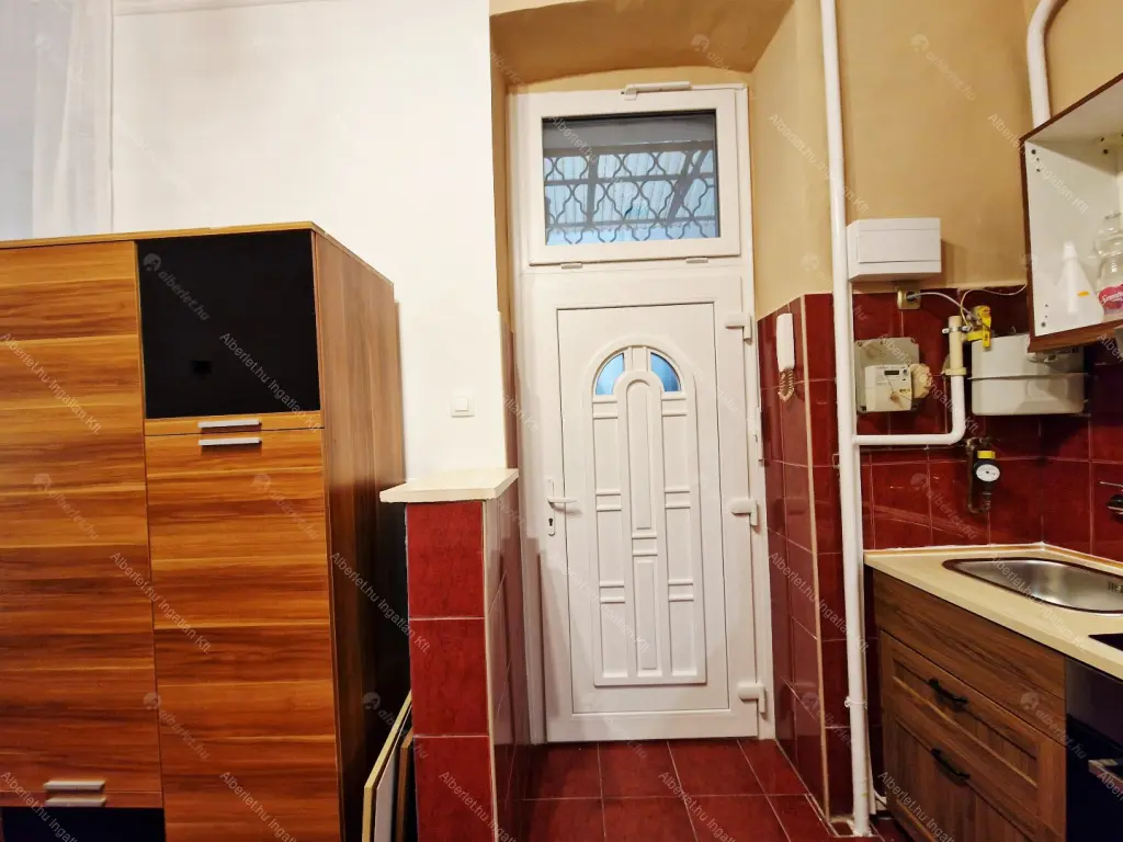 Kiadó albérlet 230000 Ft/hó áron: Budapest, VII. kerület  Dembinszky utca. Mérete: 47 nm, 1 szobás | Alberlet.hu - 6642148