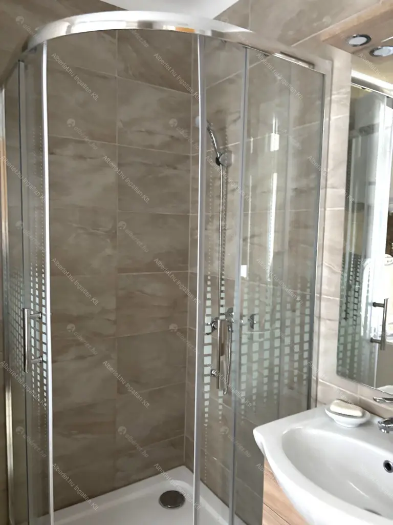 Kiadó albérlet 290000 Ft/hó áron: Budapest, VII. kerület  Dembinszky utca. Mérete: 56 nm, 2 szobás | Alberlet.hu - 6656441