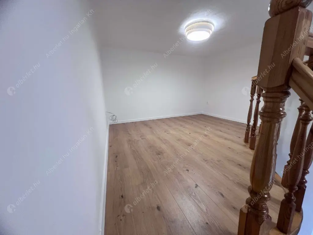 Kiadó albérlet 220000 Ft/hó áron: Budapest, VII. kerület  Dob utca. Mérete: 25 nm, 1 szobás | Alberlet.hu - 6587041