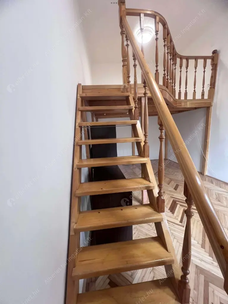 Kiadó albérlet 220000 Ft/hó áron: Budapest, VII. kerület  Dob utca. Mérete: 25 nm, 1 szobás | Alberlet.hu - 6587043