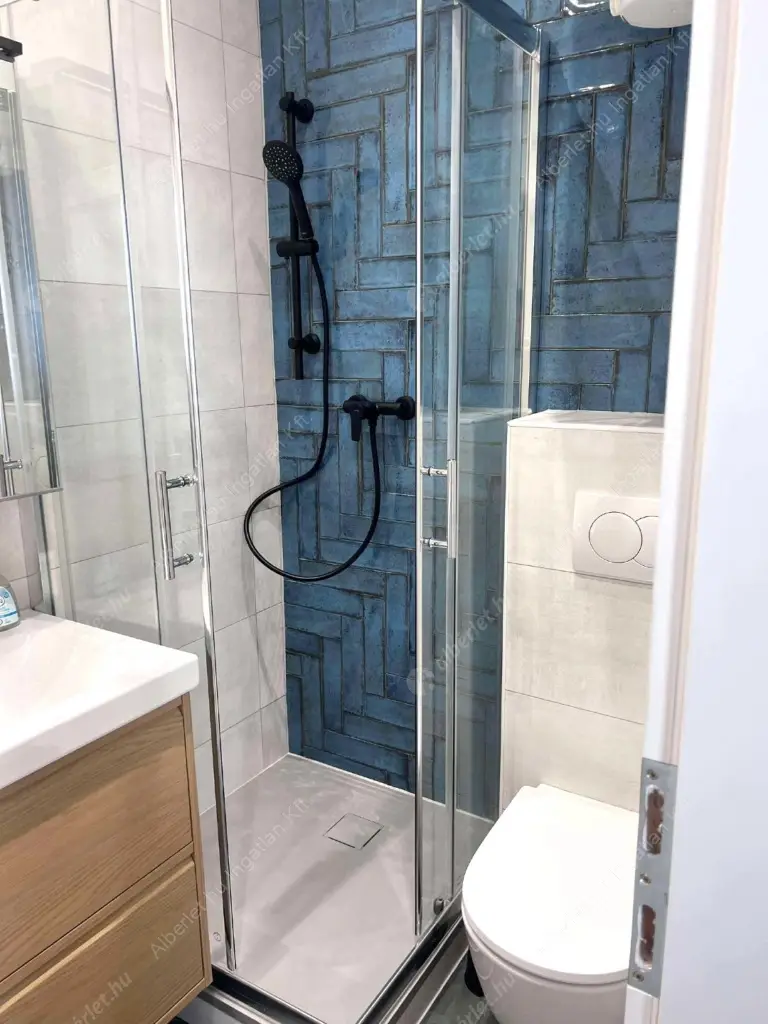 Kiadó albérlet 220000 Ft/hó áron: Budapest, VII. kerület  Dob utca. Mérete: 25 nm, 1 szobás | Alberlet.hu - 6587047