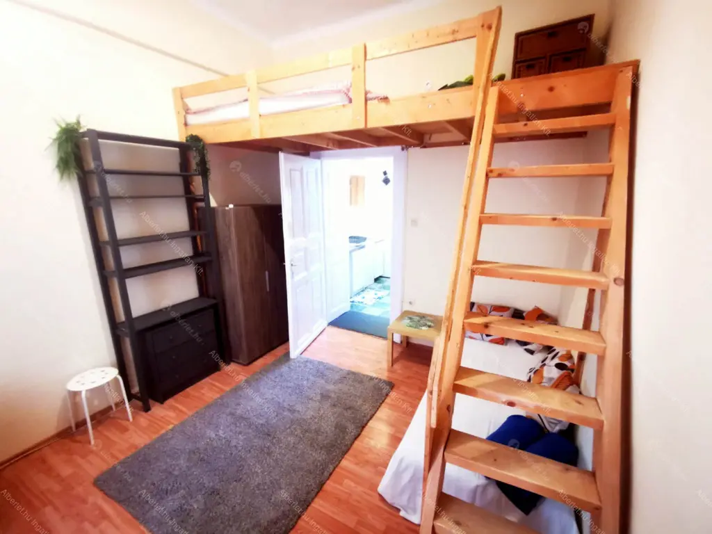 Kiadó albérlet 170000 Ft/hó áron: Budapest, VII. kerület  Dob utca. Mérete: 25 nm, 1 szobás | Alberlet.hu - 6664464