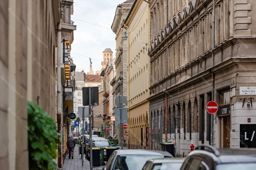 Kiadó albérlet 170000 Ft/hó áron: Budapest, VII. kerület  Dob utca. Mérete: 25 nm, 1 szobás | Alberlet.hu - 6664468