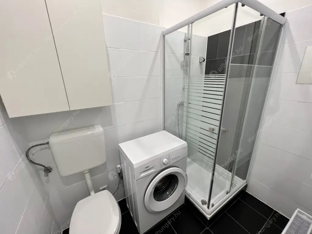 Kiadó albérlet 204000 Ft/hó áron: Budapest, VII. kerület  Dob utca. Mérete: 32 nm, 1 szobás | Alberlet.hu - 6563504