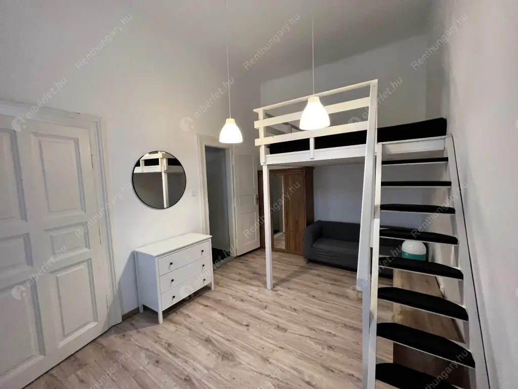 Kiadó albérlet 208000 Ft/hó áron: Budapest, VII. kerület  Dob utca. Mérete: 32 nm, 1 szobás | Alberlet.hu - 6601711