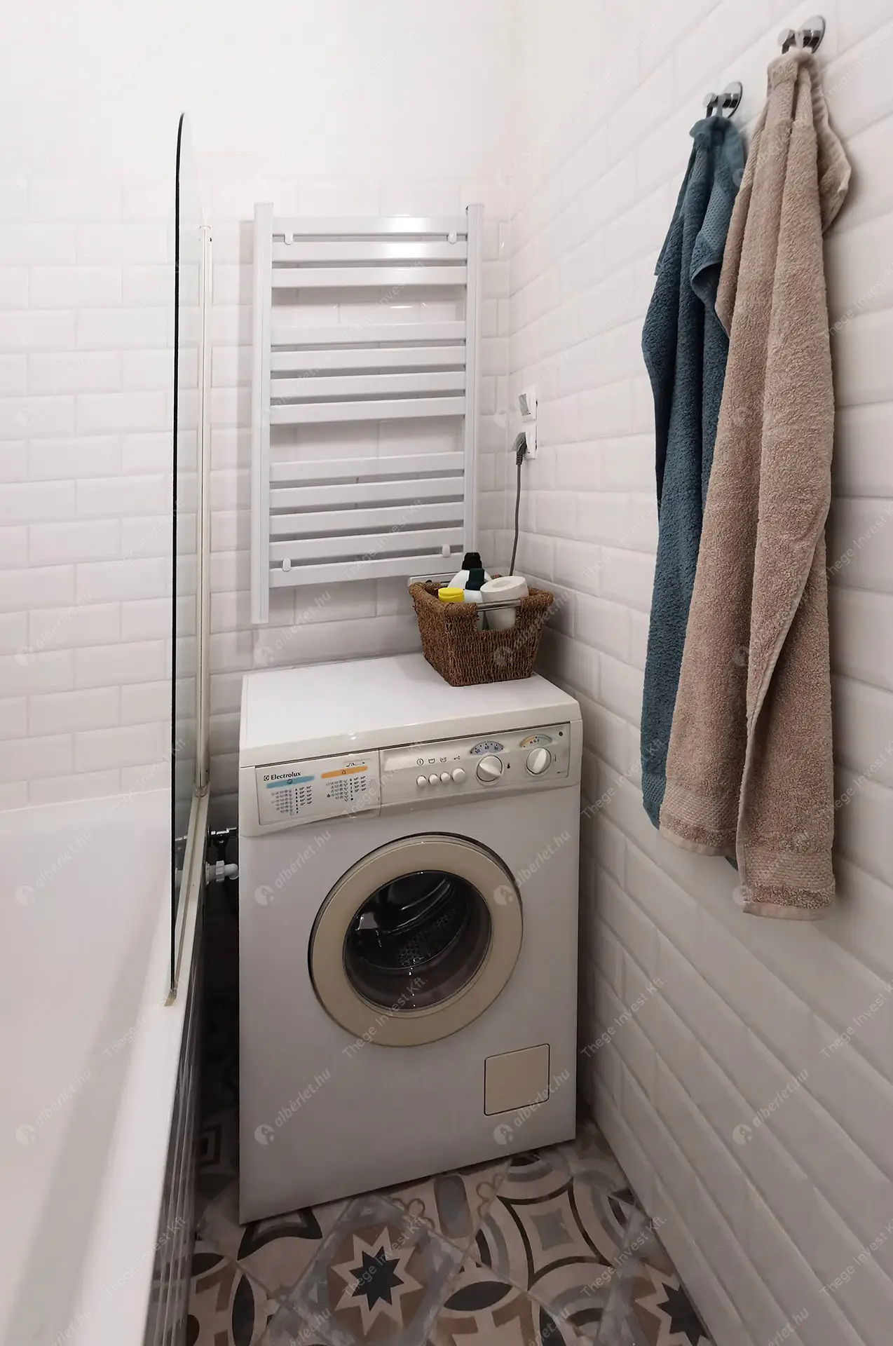 Kiadó albérlet 250000 Ft/hó áron: Budapest, VII. kerület  Dob utca. Mérete: 38 nm, 1 szobás | Alberlet.hu - 6606627