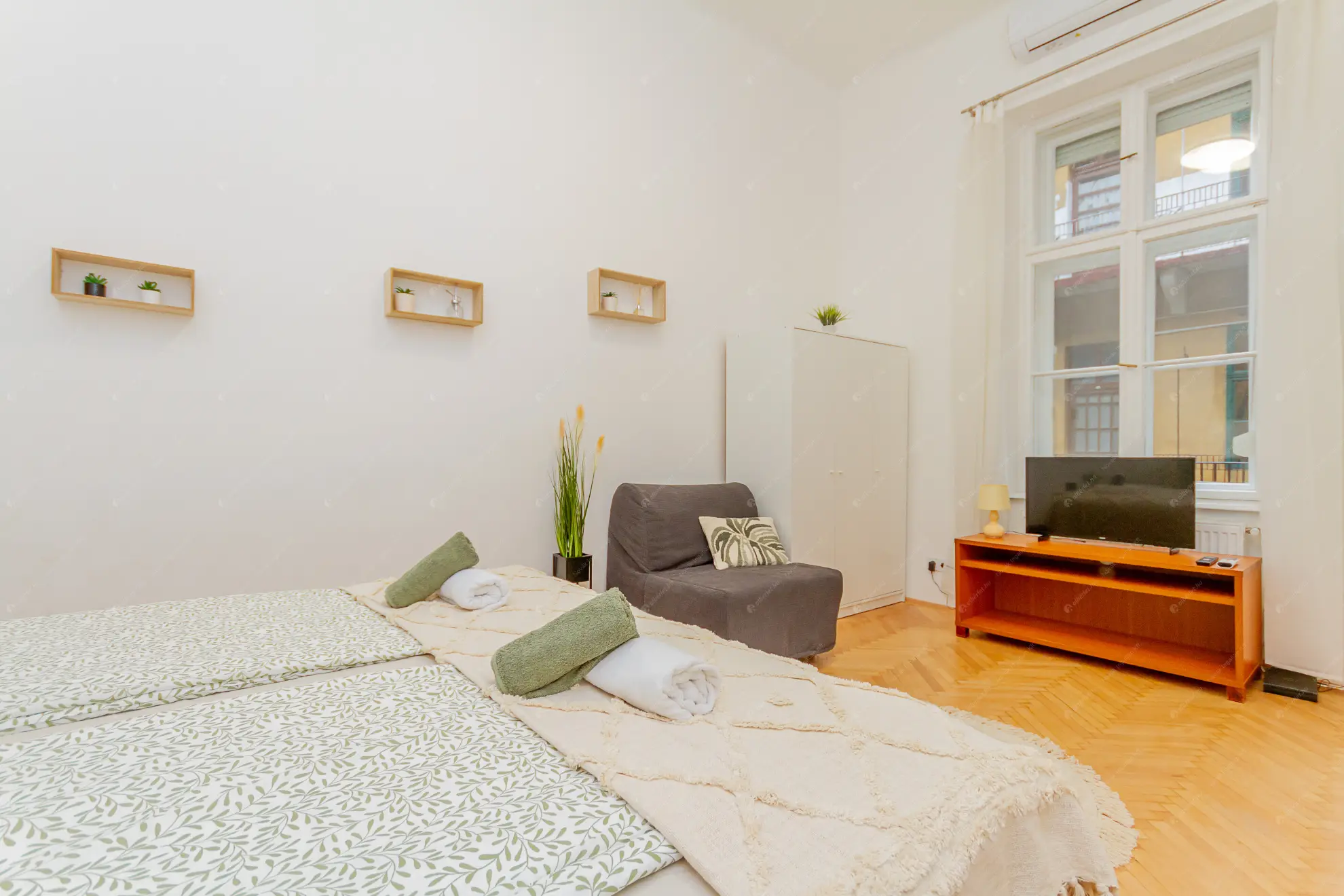 Kiadó albérlet 259000 Ft/hó áron: Budapest, VII. kerület  Dob utca. Mérete: 41 nm, 2 szobás | Alberlet.hu - 6575200