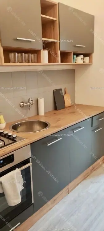 Kiadó albérlet 200000 Ft/hó áron: Budapest, VII. kerület  Dob utca. Mérete: 46 nm, 1 szobás | Alberlet.hu - 6644138