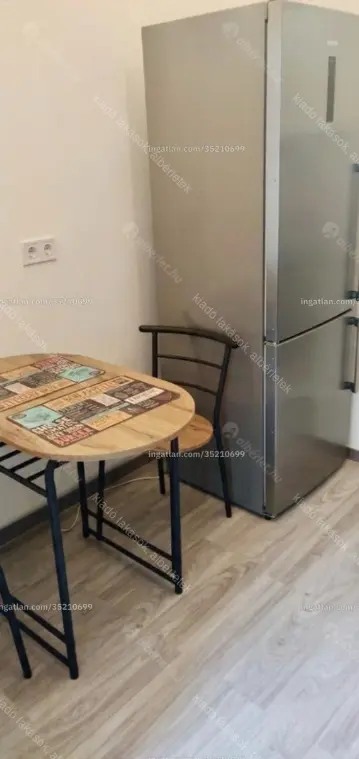 Kiadó albérlet 200000 Ft/hó áron: Budapest, VII. kerület  Dob utca. Mérete: 46 nm, 1 szobás | Alberlet.hu - 6644139