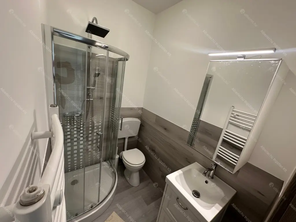 Kiadó albérlet 320000 Ft/hó áron: Budapest, VII. kerület  Dob utca. Mérete: 50 nm, 2 szobás | Alberlet.hu - 6664245