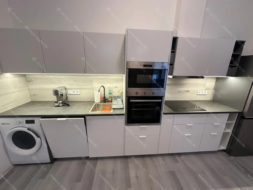 Kiadó albérlet 320000 Ft/hó áron: Budapest, VII. kerület  Dob utca. Mérete: 50 nm, 2 szobás | Alberlet.hu - 6681798