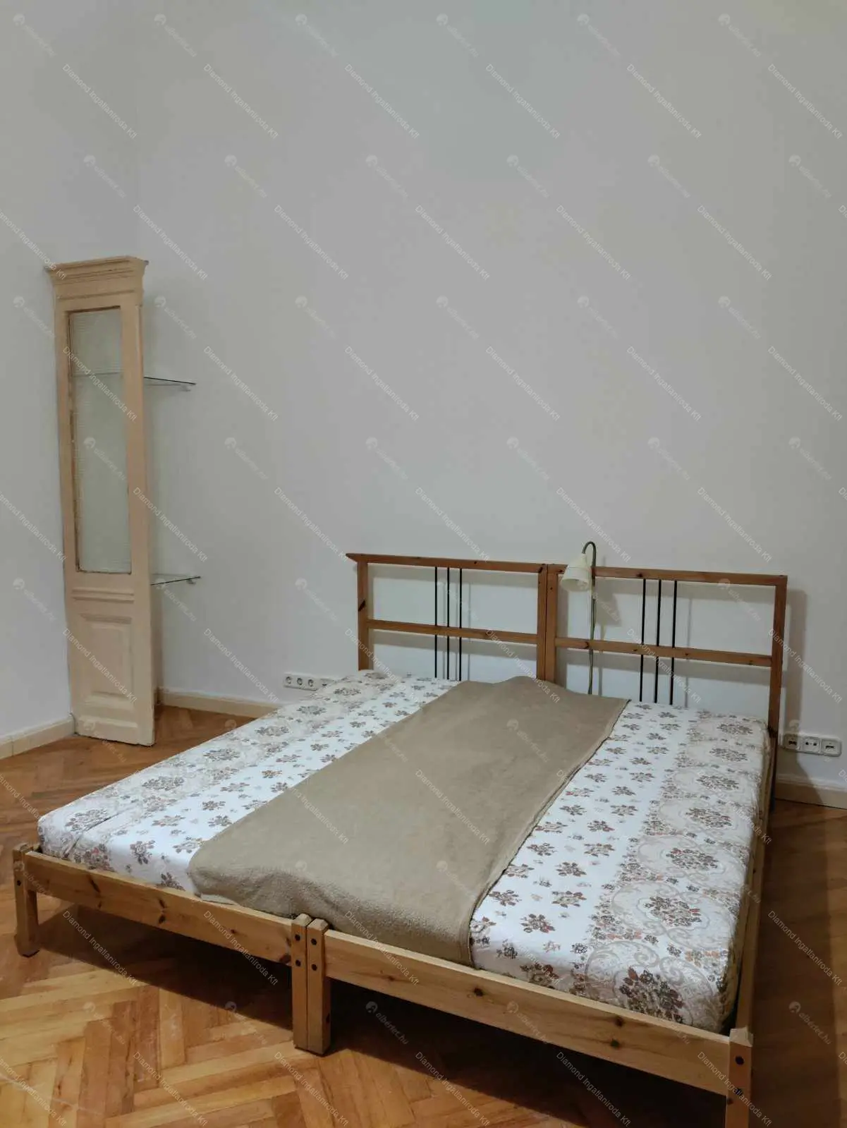 Kiadó albérlet 225000 Ft/hó áron: Budapest, VII. kerület  Dob utca. Mérete: 55 nm, 2 szobás | Alberlet.hu - 6650443