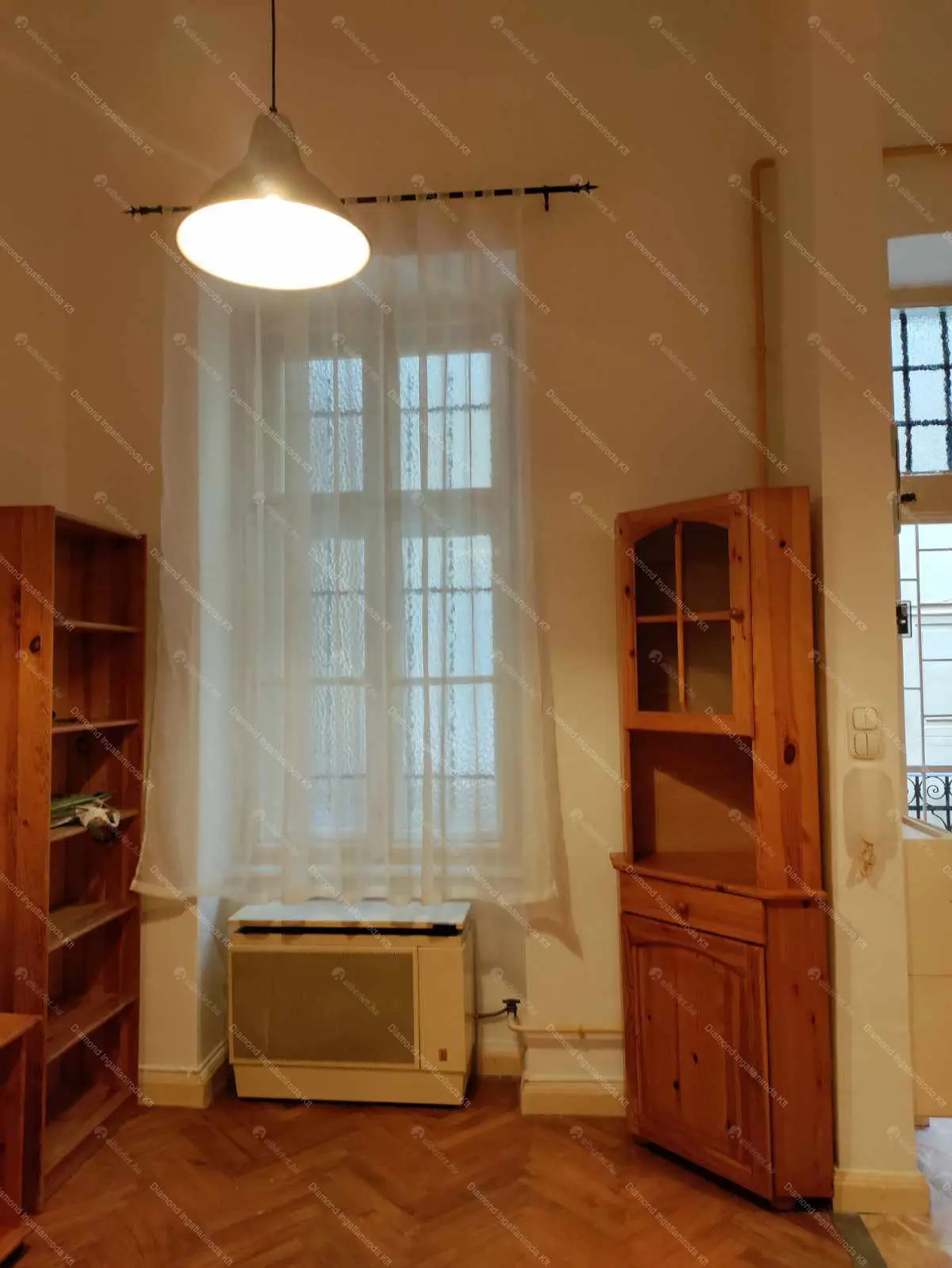 Kiadó albérlet 225000 Ft/hó áron: Budapest, VII. kerület  Dob utca. Mérete: 55 nm, 2 szobás | Alberlet.hu - 6650446