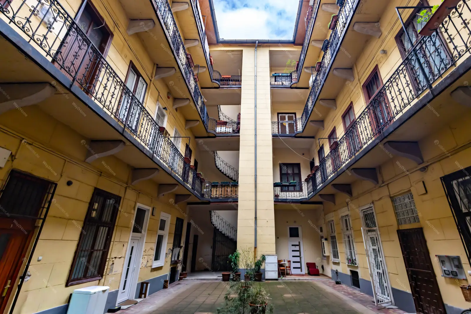 Kiadó albérlet 300000 Ft/hó áron: Budapest, VII. kerület  Dob utca. Mérete: 63 nm, 2 szobás | Alberlet.hu - 6707810