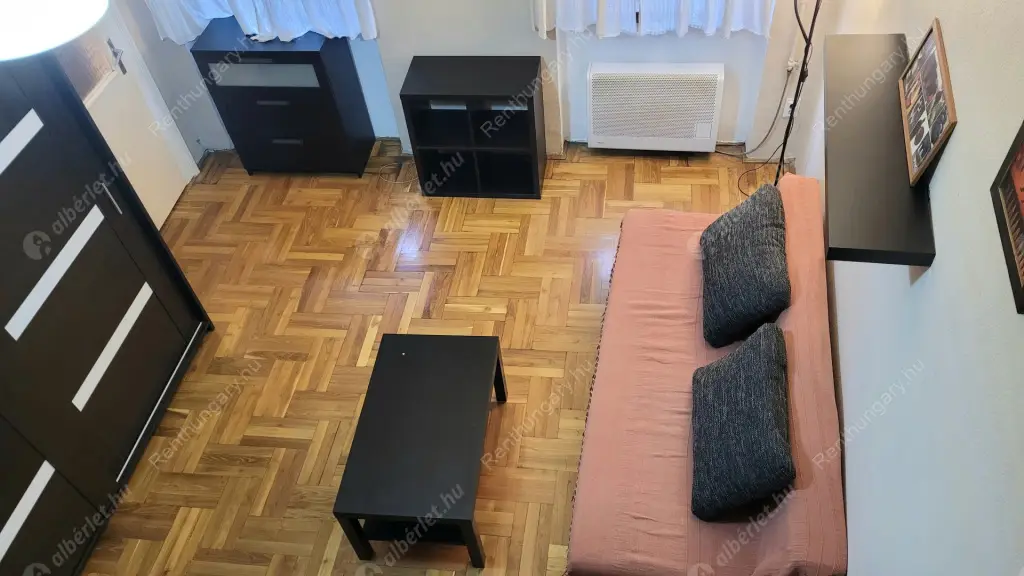 Kiadó albérlet 190000 Ft/hó áron: Budapest, VII. kerület  Dohány utca. Mérete: 30 nm, 1 szobás | Alberlet.hu - 6599945