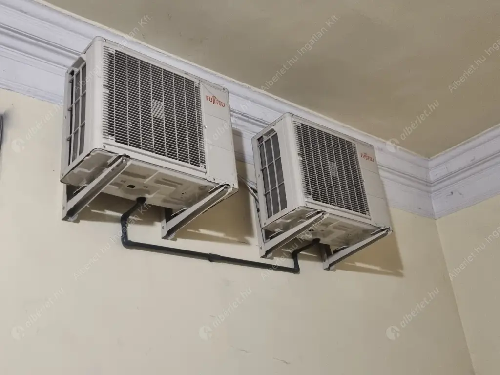 Kiadó albérlet 220000 Ft/hó áron: Budapest, VII. kerület  Dohány utca. Mérete: 36 nm, 1 szobás | Alberlet.hu - 6625709