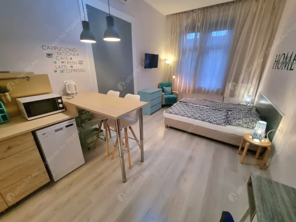 Kiadó albérlet 220000 Ft/hó áron: Budapest, VII. kerület  Dohány utca. Mérete: 36 nm, 1 szobás | Alberlet.hu - 6636183