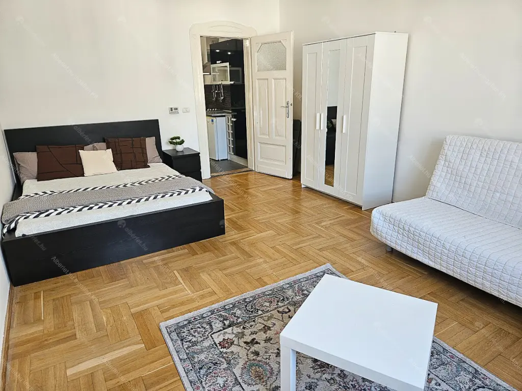 Kiadó albérlet 200000 Ft/hó áron: Budapest, VII. kerület  Dohány utca. Mérete: 37 nm, 1 szobás | Alberlet.hu - 6699040