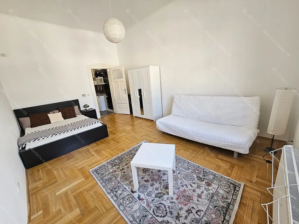 Kiadó albérlet 200000 Ft/hó áron: Budapest, VII. kerület  Dohány utca. Mérete: 37 nm, 1 szobás | Alberlet.hu - 6703654