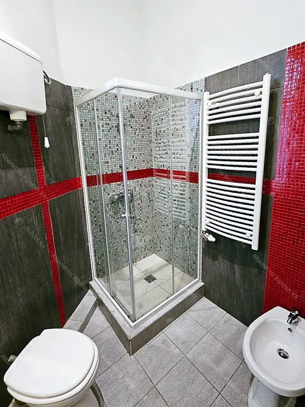 Kiadó albérlet 200000 Ft/hó áron: Budapest, VII. kerület  Dohány utca. Mérete: 37 nm, 1 szobás | Alberlet.hu - 6703659