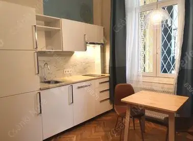 Kiadó albérlet 230000 Ft/hó áron: Budapest, VII. kerület  Dohány utca. Mérete: 40 nm, 1 szobás | Alberlet.hu - 6661193