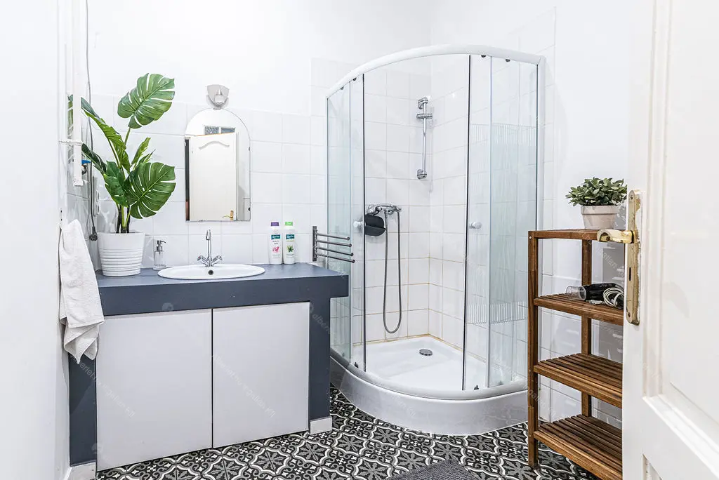 Kiadó albérlet 250000 Ft/hó áron: Budapest, VII. kerület  Dohány utca. Mérete: 46 nm, 2 szobás | Alberlet.hu - 6703051