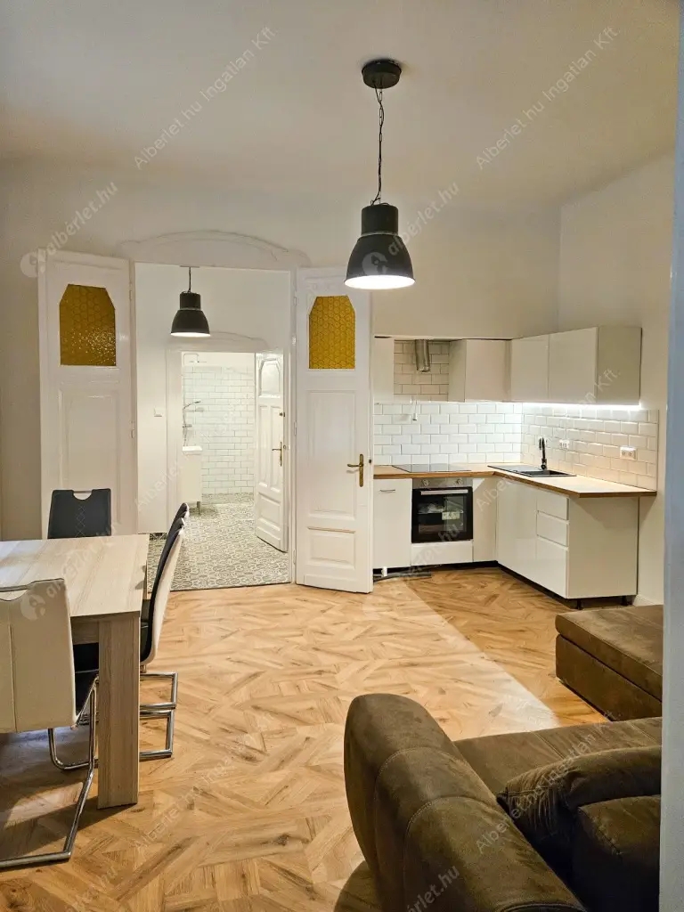 Kiadó albérlet 360000 Ft/hó áron: Budapest, VII. kerület  Dohány utca. Mérete: 63 nm, 3 szobás | Alberlet.hu - 6630199