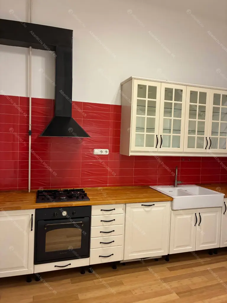 Kiadó albérlet 295000 Ft/hó áron: Budapest, VII. kerület  Dohány utca. Mérete: 64 nm, 2 szobás | Alberlet.hu - 6662973