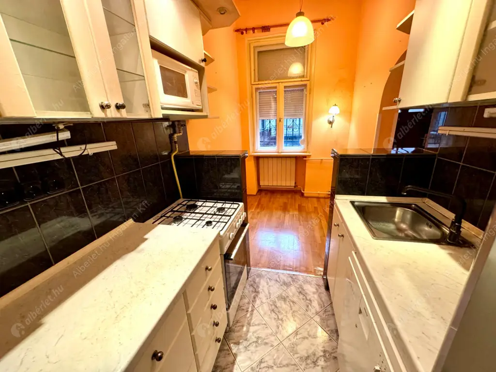 Kiadó albérlet 211000 Ft/hó áron: Budapest, VII. kerület  Dohány utca. Mérete: 70 nm, 2 szobás | Alberlet.hu - 6586102