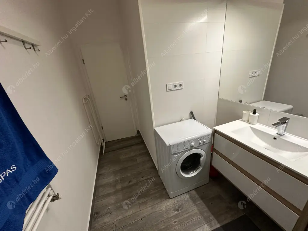 Kiadó albérlet 400000 Ft/hó áron: Budapest, VII. kerület  Dohány utca. Mérete: 73 nm, 3 szobás | Alberlet.hu - 6551627