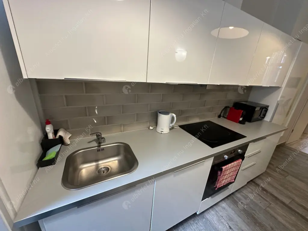 Kiadó albérlet 400000 Ft/hó áron: Budapest, VII. kerület  Dohány utca. Mérete: 73 nm, 3 szobás | Alberlet.hu - 6551631